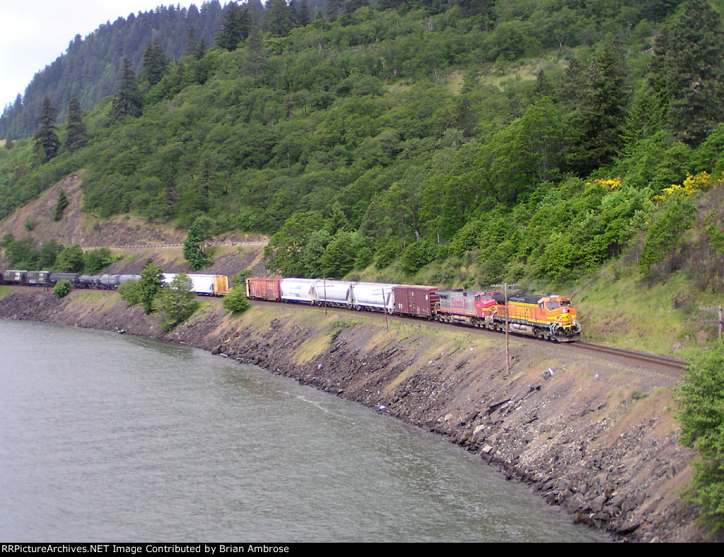 BNSF M-PTLPAS